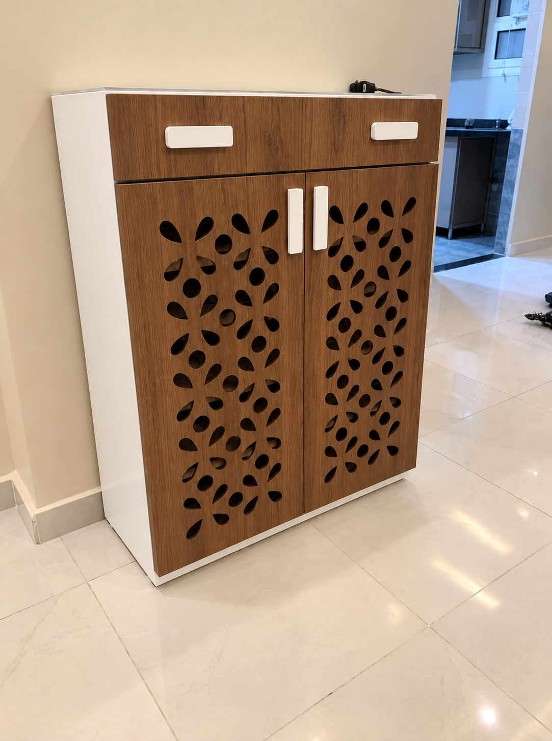 جاکفشی چوبی طرح دارCNC
